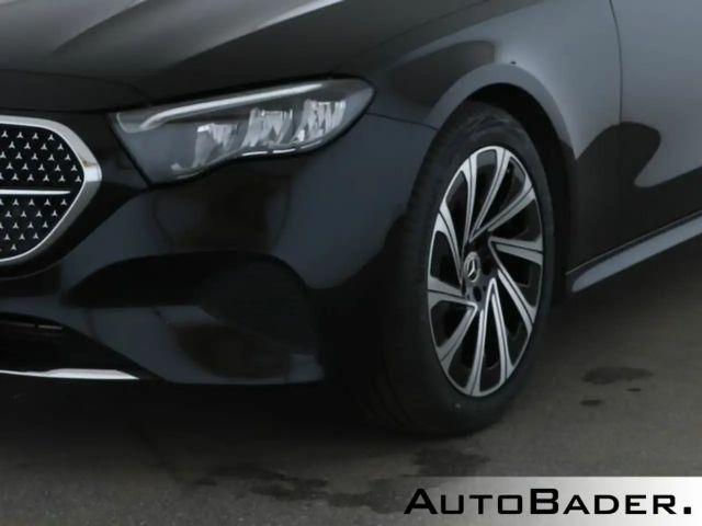Mercedes-Benz E 220 AVANTGARDE E 220 d Sedan