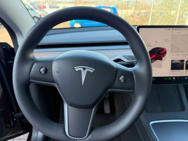 Tesla Model Y Long Range
