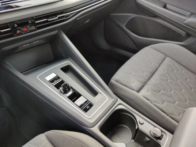 Volkswagen Golf DSG Life Variant