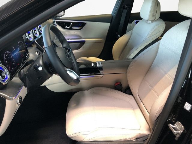 Mercedes-Benz C 200 C 200 d Sedan