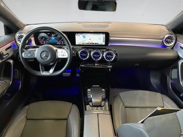 Mercedes-Benz CLA 200 AMG Line Shooting Brake