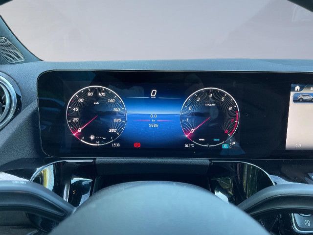 Mercedes-Benz GLA 200 AMG Line