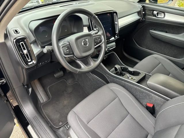 Volvo XC40 Core Recharge