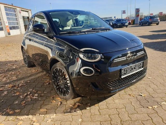 Fiat 500e La Prima by Bocelli