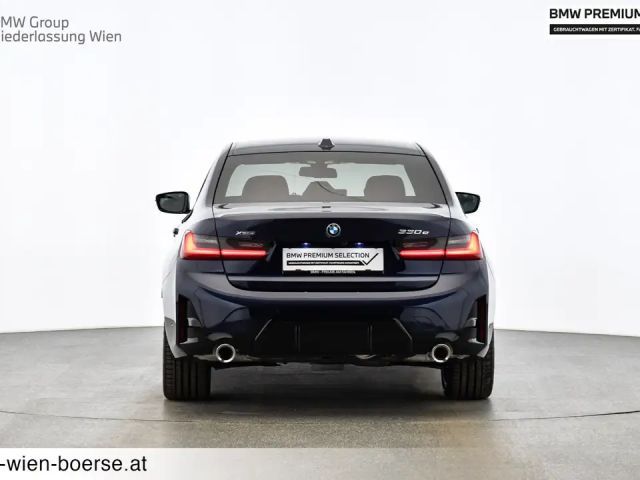 BMW 330 330e Sedan xDrive