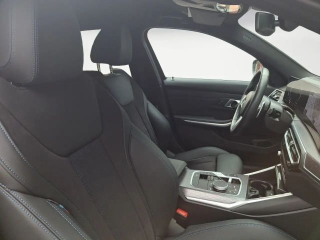 BMW 330 330d M-Sport Touring xDrive