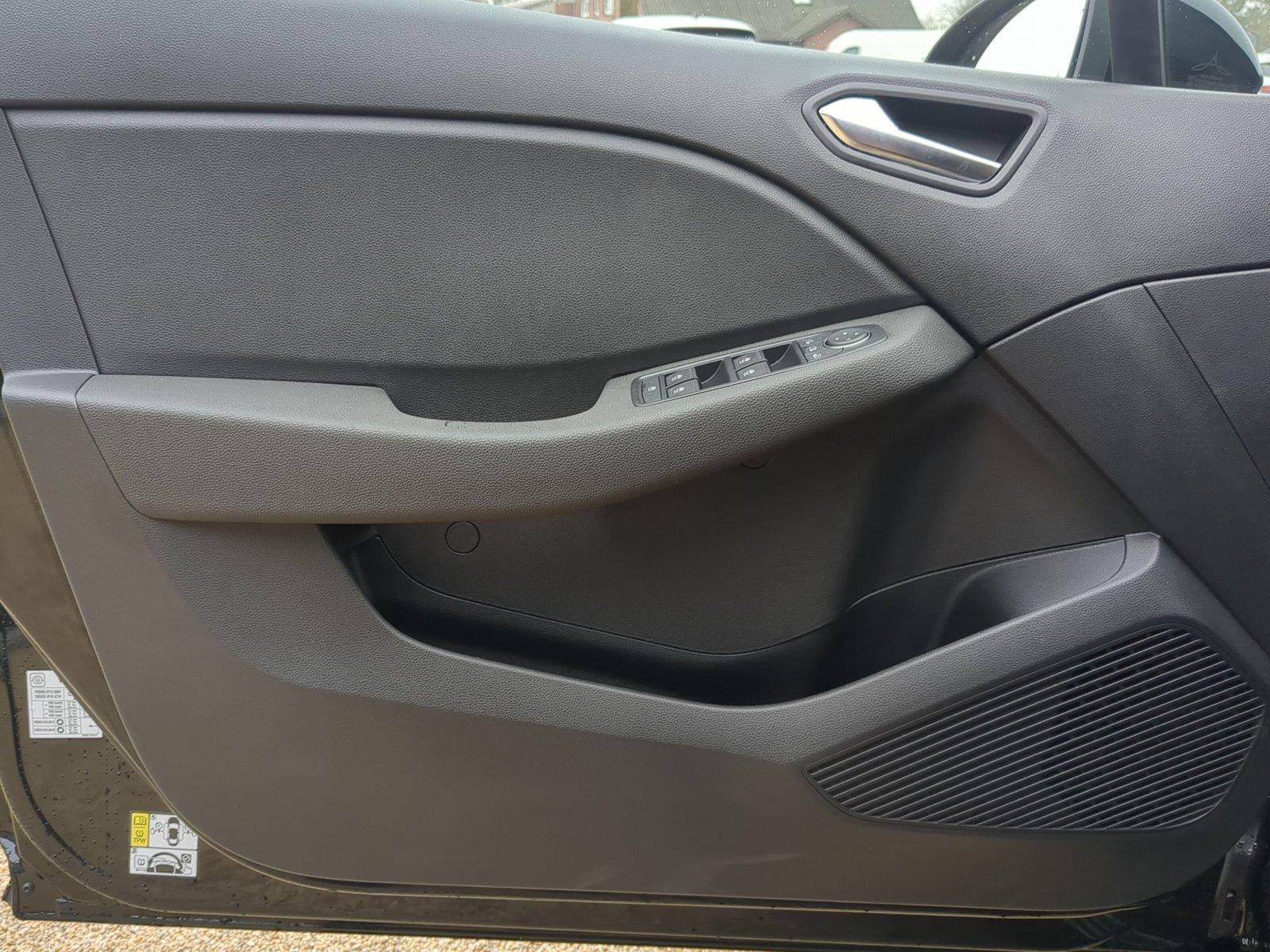 Mitsubishi Colt Plus  MY25 SHZ+LKHZ+Klimaauto.