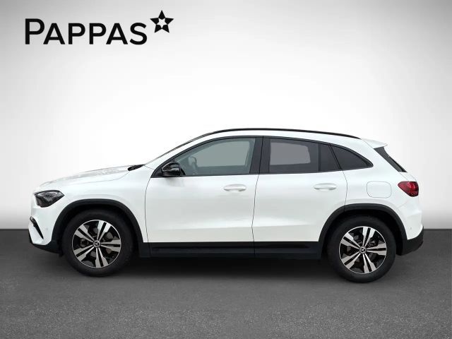 Mercedes-Benz GLA 200 Progressive