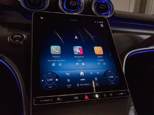 Mercedes-Benz C 200 AMG Line Sedan