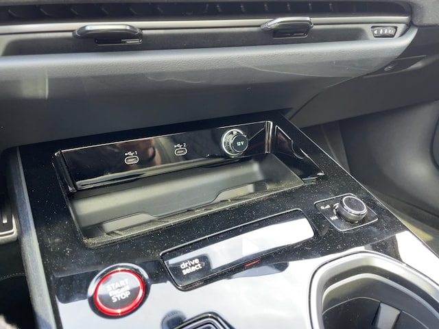 Audi A6 Avant Quattro S-Tronic