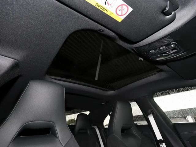 Mercedes-Benz CLA 200 AMG Line Coupé