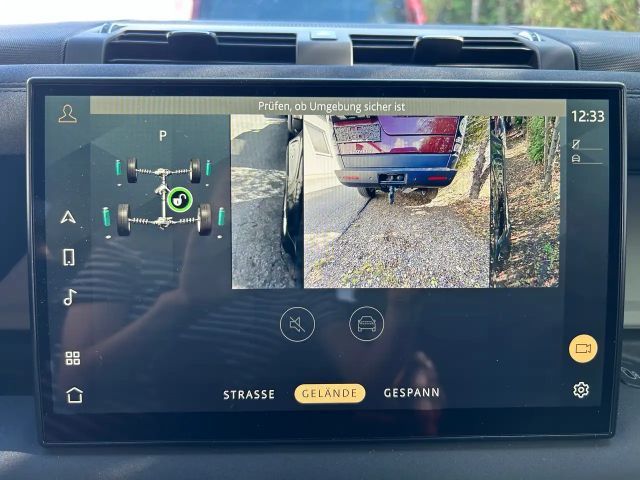 Land Rover Defender AWD D250 SE