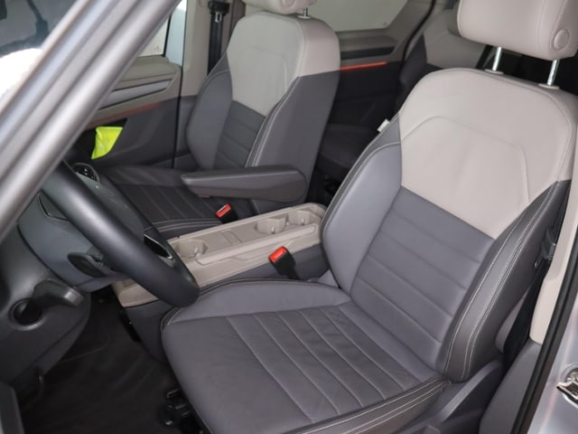 Volkswagen Multivan 2.0 TDI DSG Lang T7