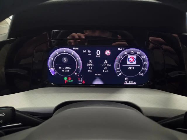 Volkswagen Golf Business DSG Variant