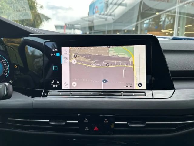 Volkswagen Golf 2.0 TDI DSG Style Variant