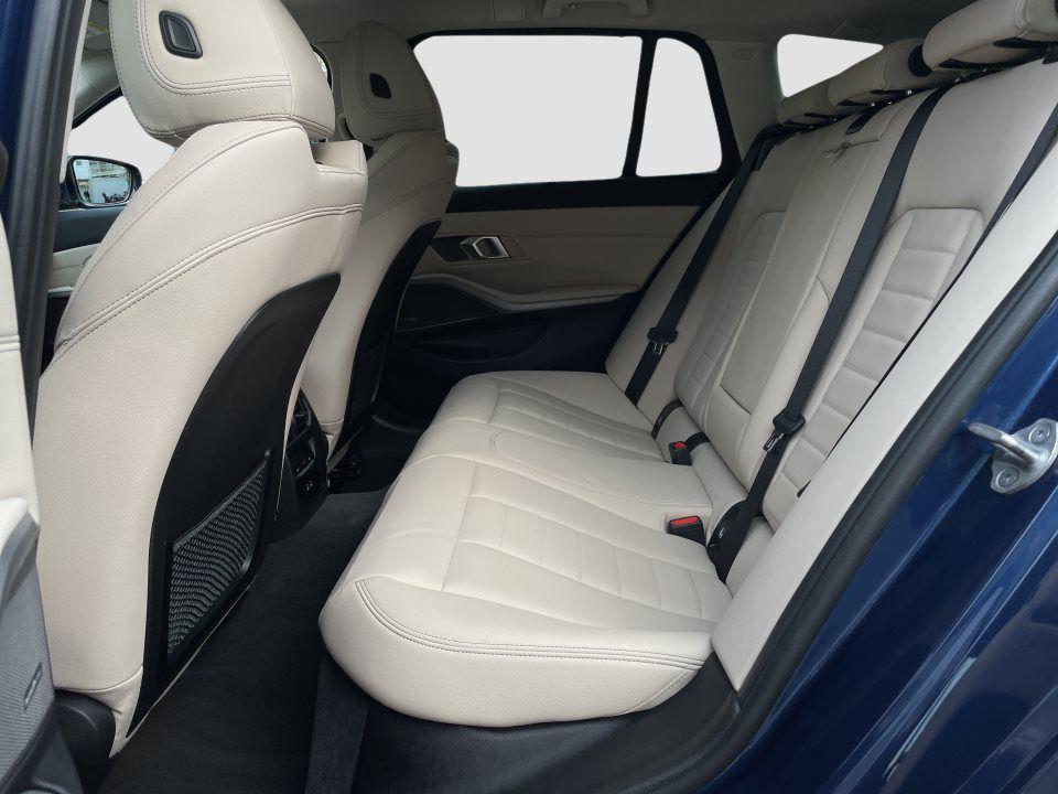 BMW 320 320e Touring