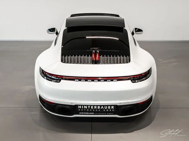 Porsche 911 4 Carrera Coupé