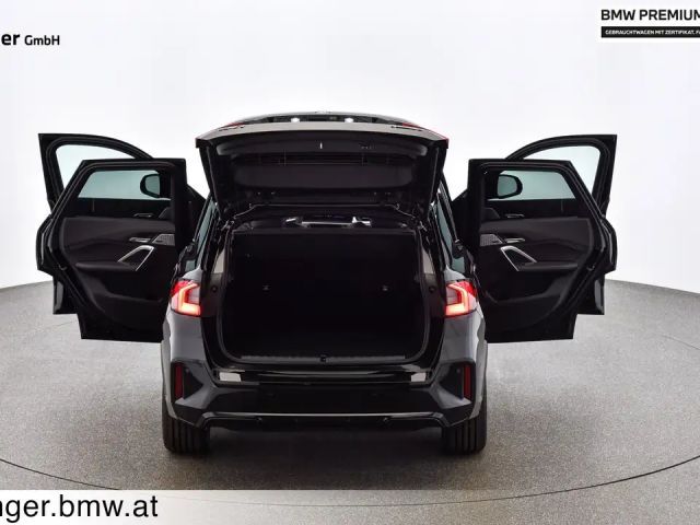 BMW iX1 xDrive30