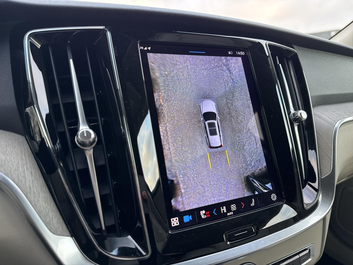 Volvo V60 AWD Dark Hybrid Plus Recharge