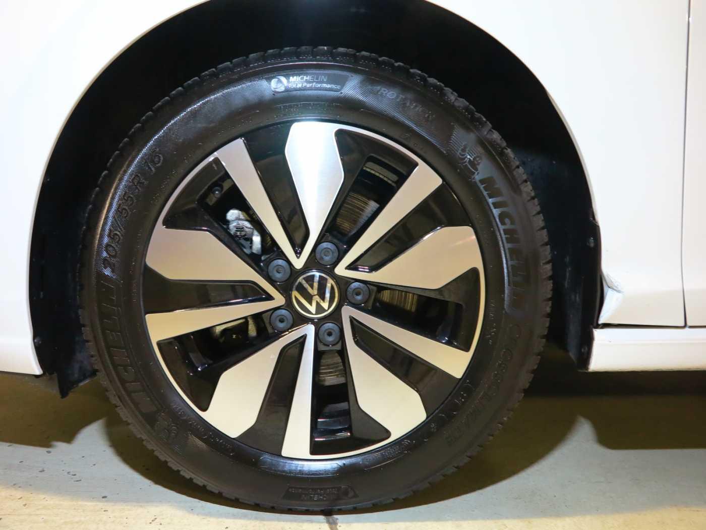 Volkswagen Golf 1.5 TSI Golf VIII Variant