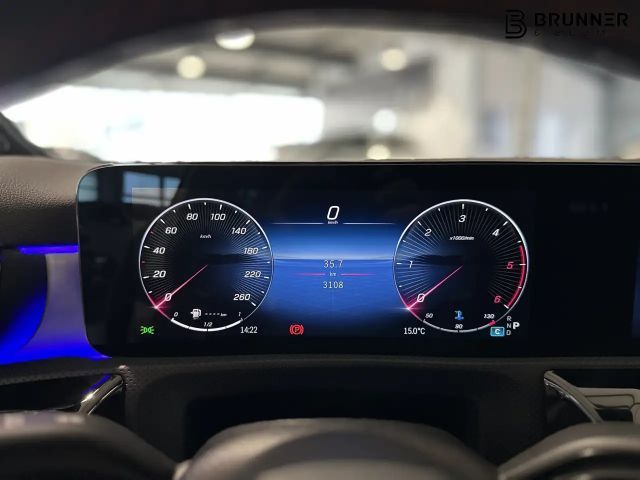 Mercedes-Benz A 220 A 220 d