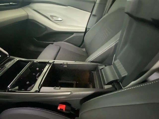 Ford Explorer Extended range RWD