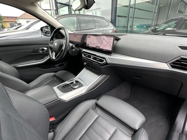 BMW 330 330e Touring xDrive