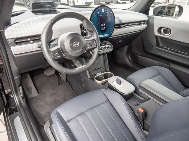 MINI Cooper Favoured Trim LED+HUD+NAVI+PDC+KEYLE