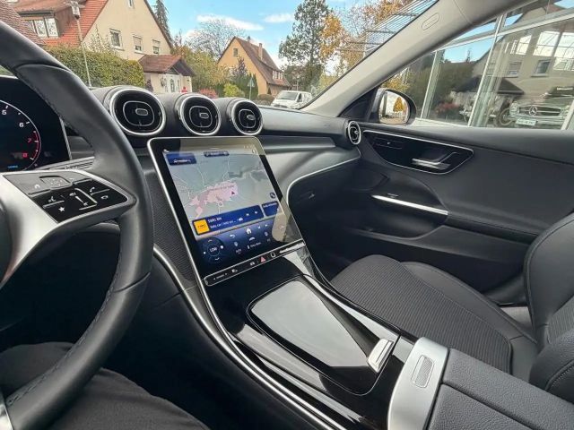 Mercedes-Benz C 180 AVANTGARDE Estate