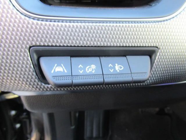 Renault Arkana E-Tech Intens