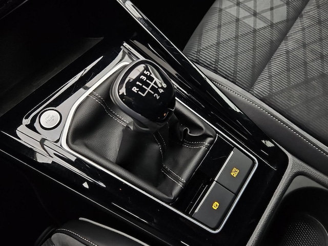 Volkswagen Golf 1.5 TSI R-Line Variant