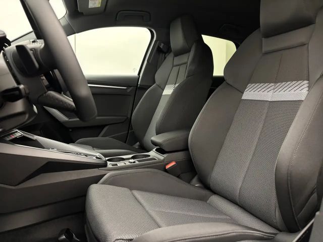 Audi A3 30 TFSI Sedan