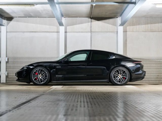 Porsche Taycan 4S