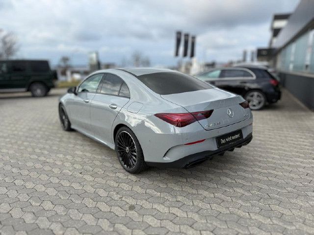Mercedes-Benz CLA 220 4MATIC Coupé