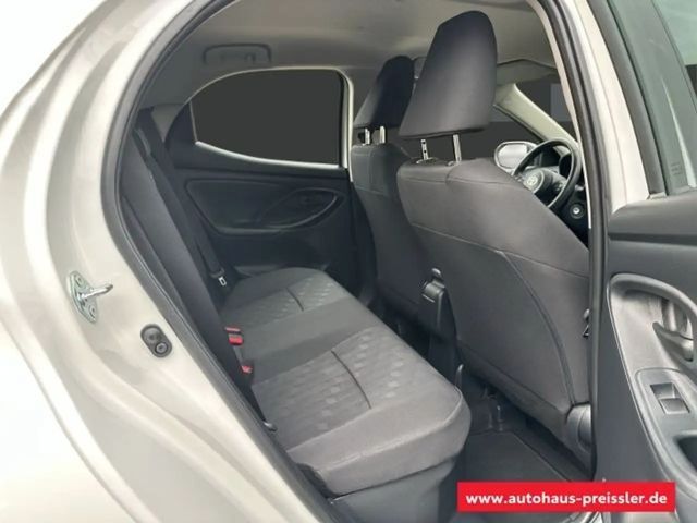 Toyota Yaris Business Hybride