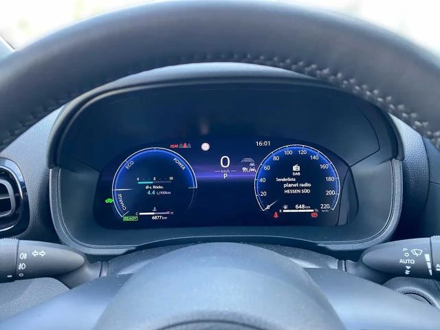 Toyota Yaris Hatchback Hybride Style