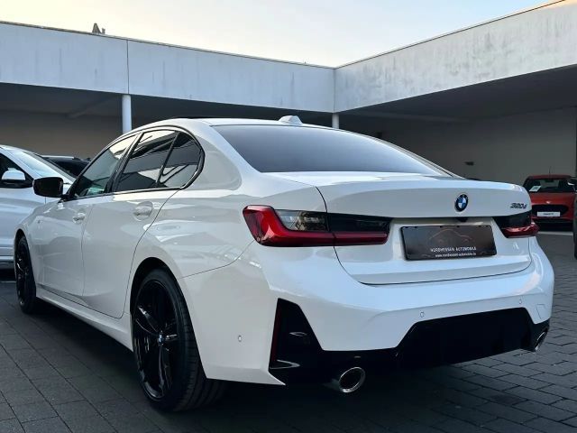 BMW 320 320d M-Sport Sedan
