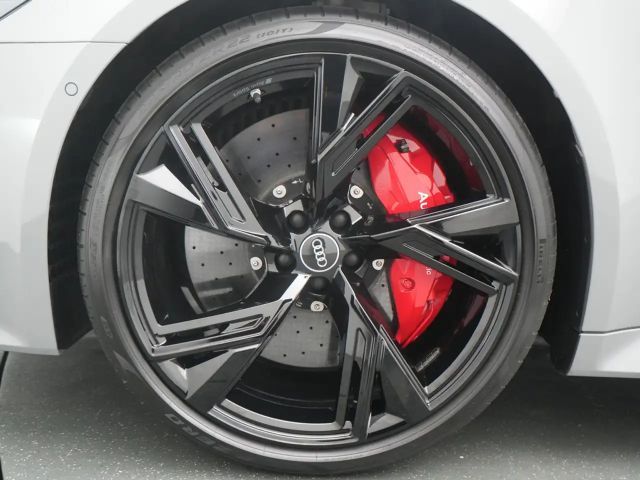 Audi RS6 Avant Quattro