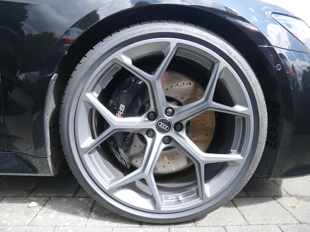 Audi A6 e-tron Avant Performance Quattro