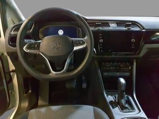 Volkswagen Touran 1.5 TSI R-Line