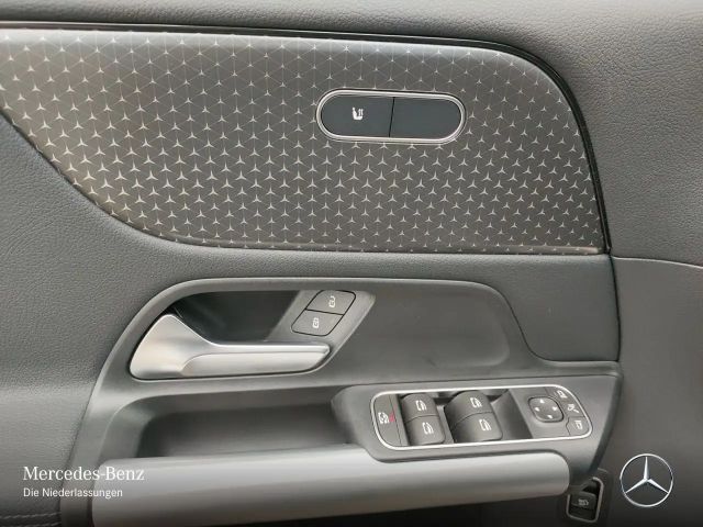 Mercedes-Benz B 200 Progressive Sedan