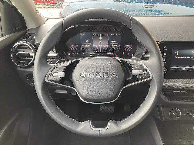 Skoda Fabia DESIGN 1,0 TSI DSG!LED,SMARTLINK,PDC!