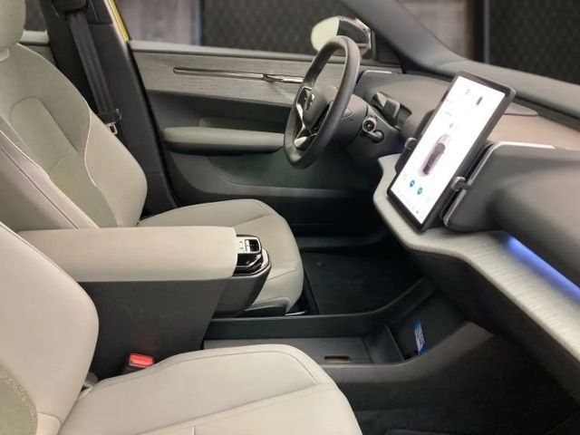 Volvo EX30 Extended range Plus Single motor