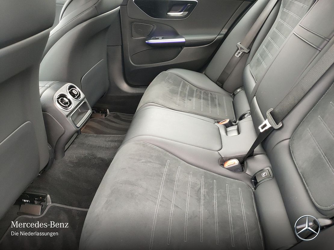 Mercedes-Benz C 180 AMG Line Sedan