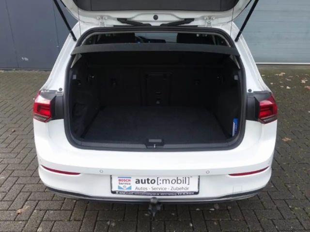 Volkswagen Golf 2.0 TSI DSG Golf VIII Style