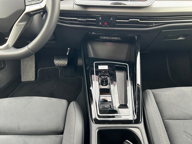 Volkswagen Golf 1.5 eTSI DSG Golf VIII Style