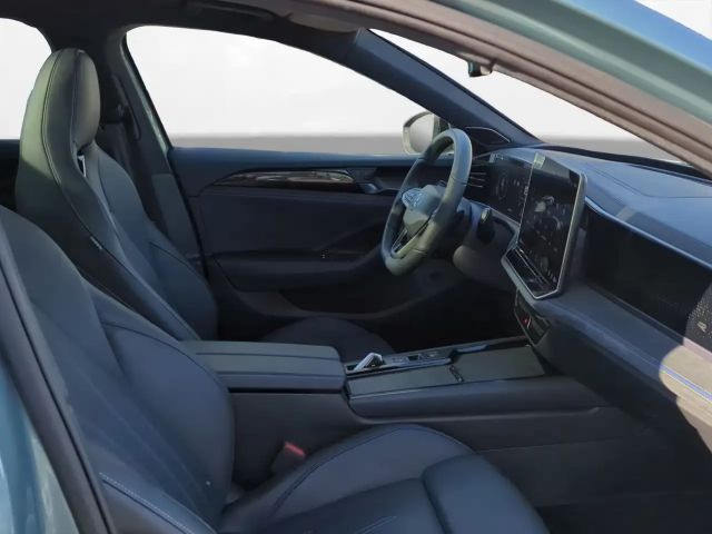 Volkswagen Passat 2.0 TSI DSG R-Line Variant