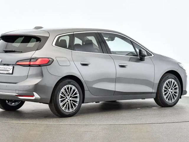 BMW 218 218d Active Tourer Luxury Line Sedan