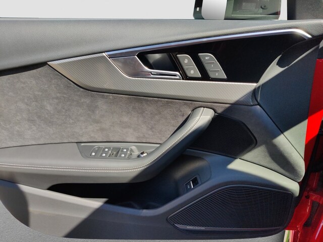 Audi RS4 Avant Quattro