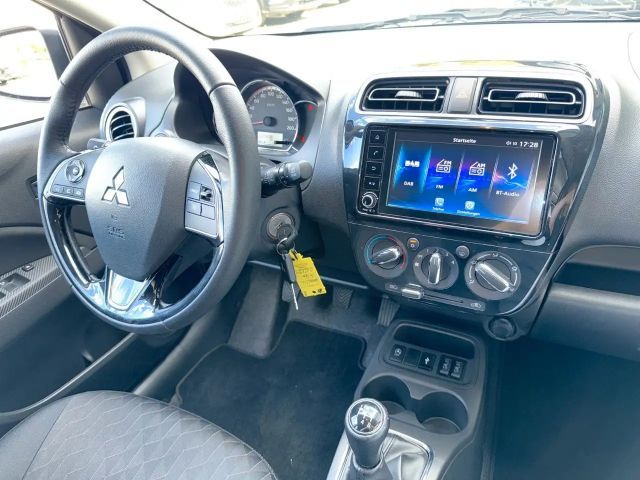 Mitsubishi Space Star Star